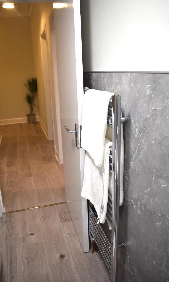 Kelpies Serviced Apartments- Victoria Falkirk Exterior photo